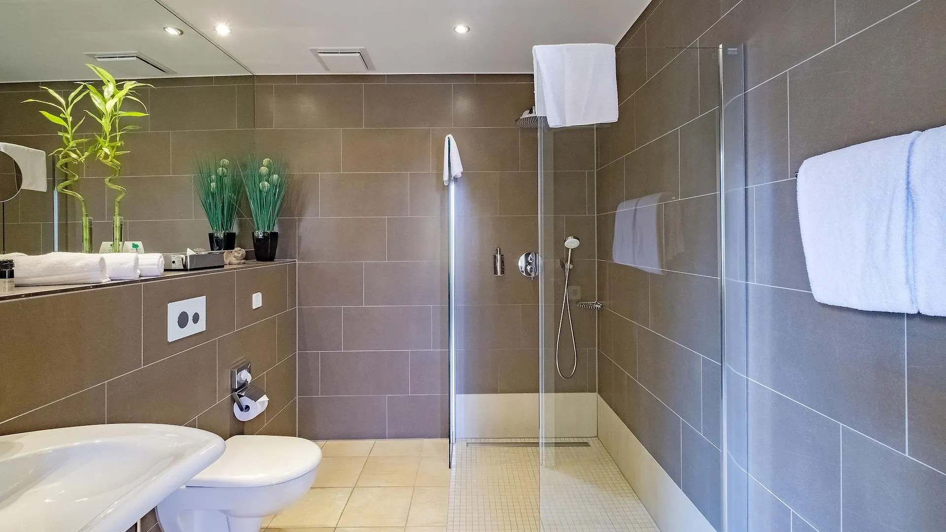 קלן XII Apostel Albergo