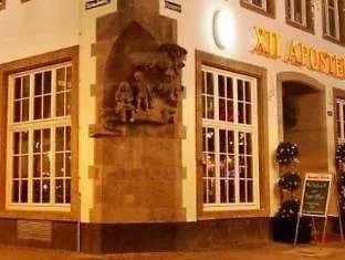 קלן XII Apostel Albergo מלון