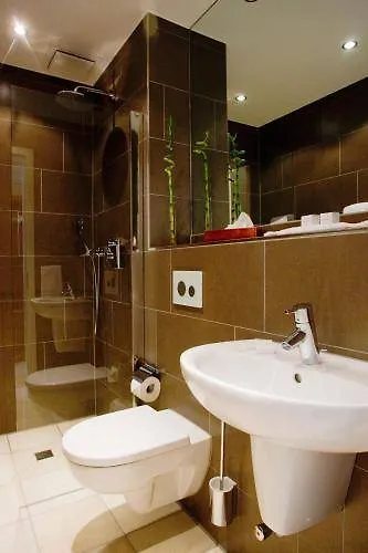 קלן XII Apostel Albergo