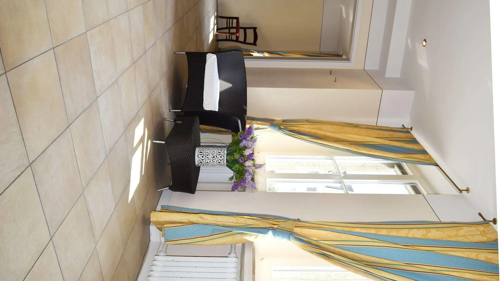 קלן XII Apostel Albergo מלון