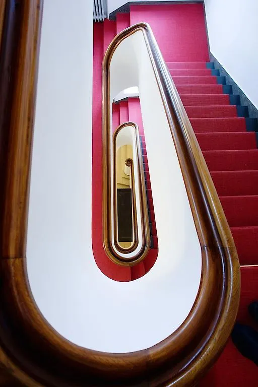 XII Apostel Albergo Köln 3*,
