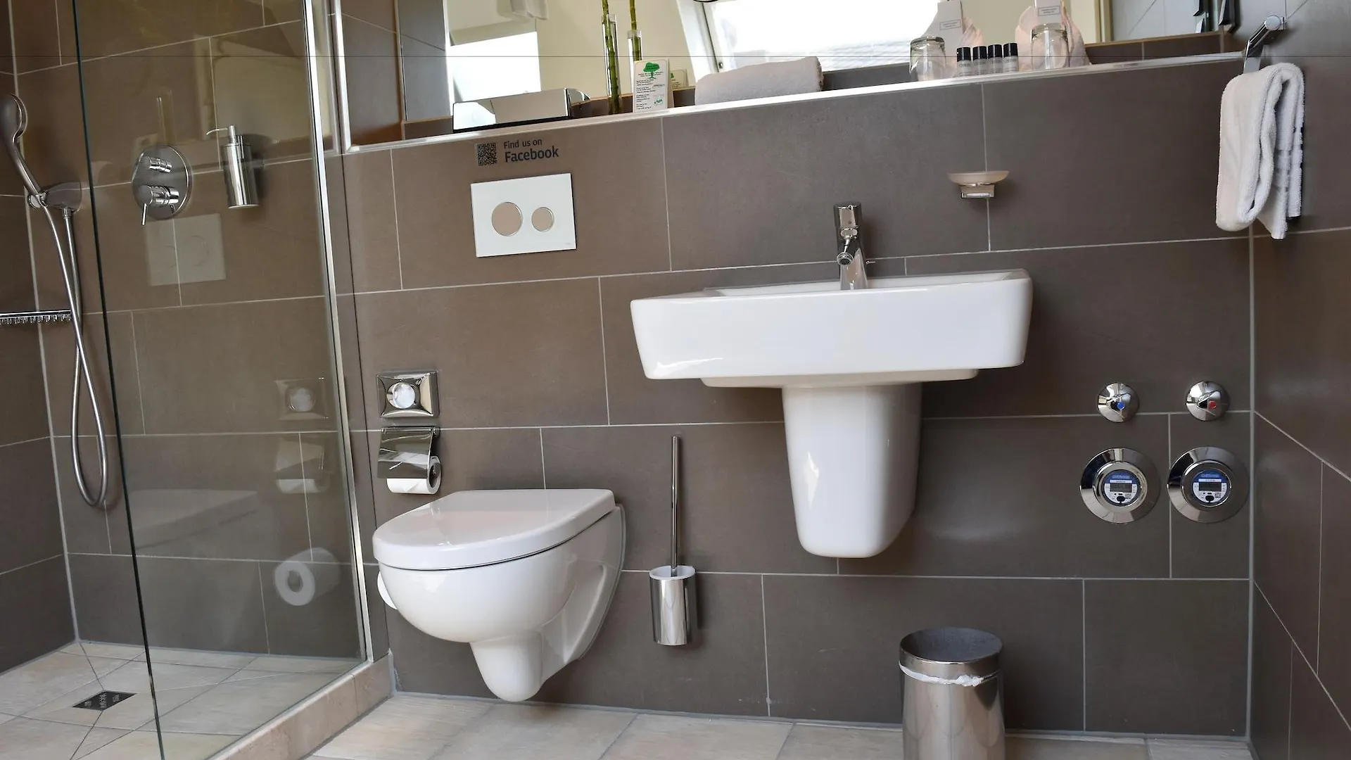 XII Apostel Albergo Кёльн Отель